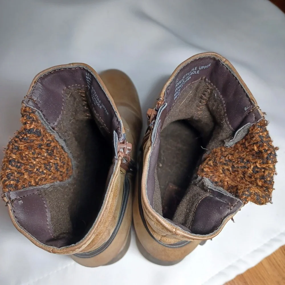 Jellypop Leo Tan Ankle Sweater Zip Boots 6M